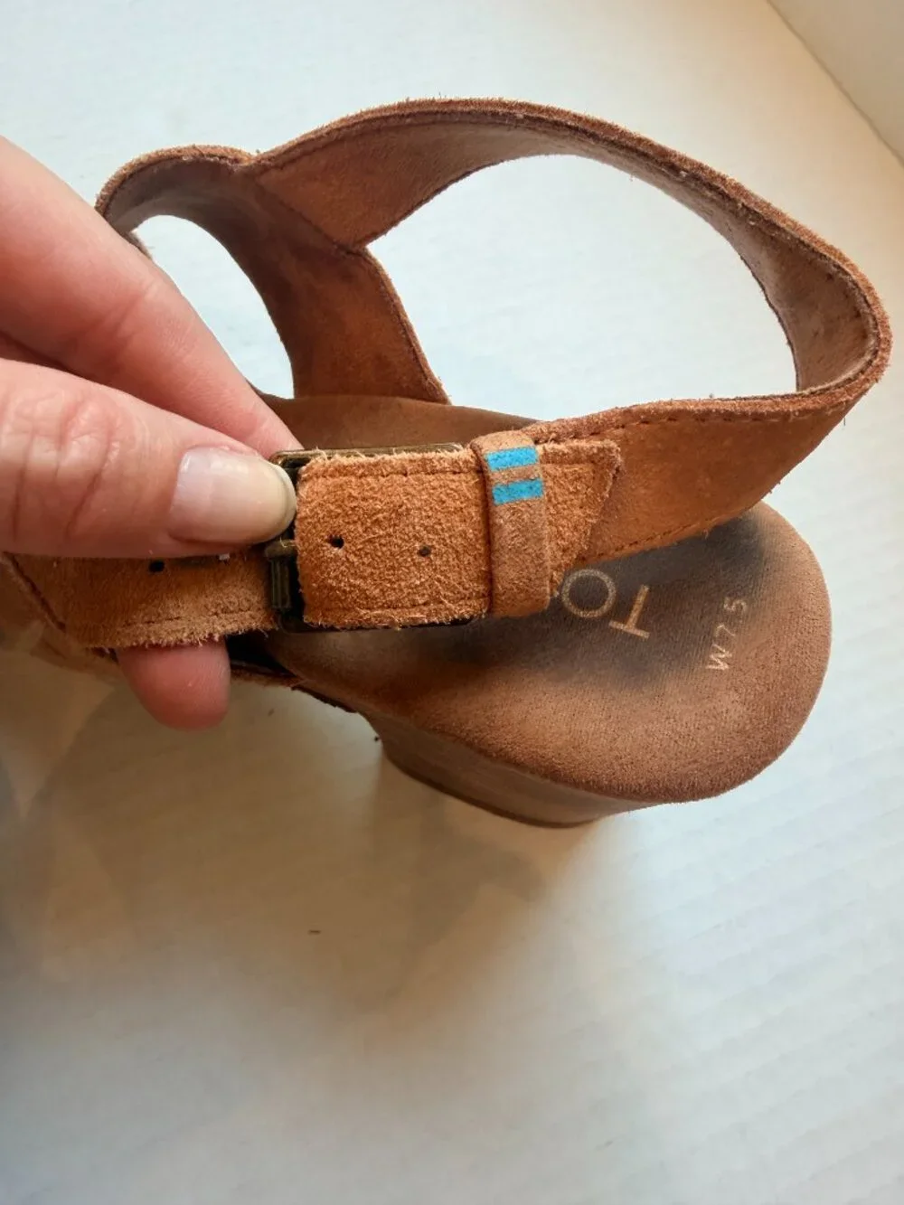 TOMS Ibiza Honey Suede Platform Sandals Block Heel Crisscross - Size 7.5
